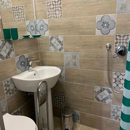 Andrea's * 마리나 디 모디카